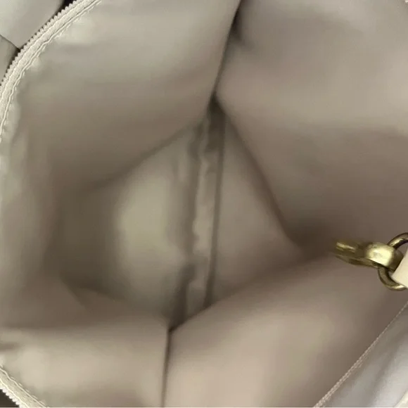 Coach Peyton Bag - Picture 12 of 14